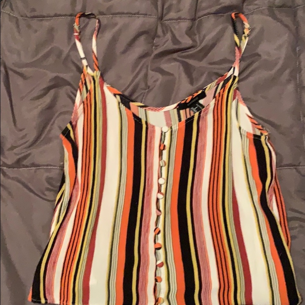Forever 21 tank top! 💋